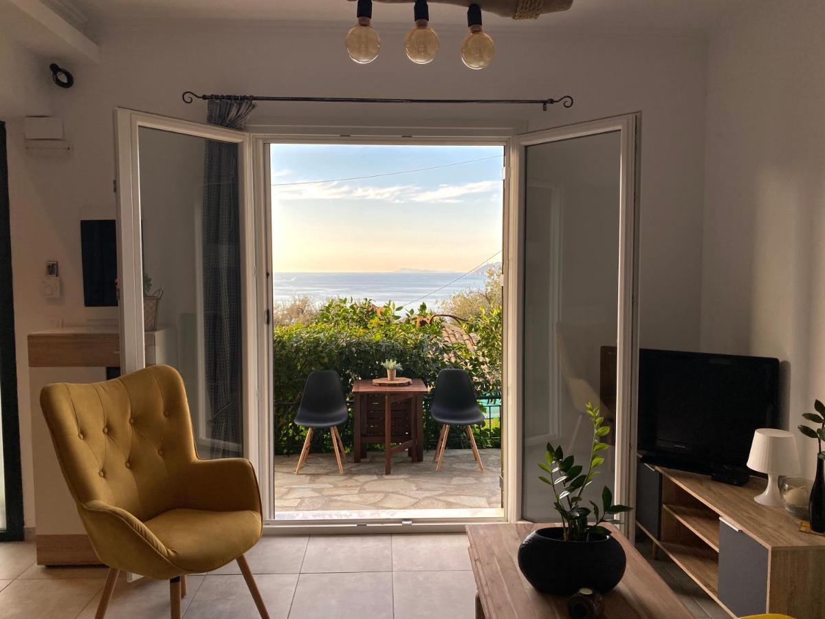 Coralli Pentati 2 "Dimitris Apartments" Екстериор снимка