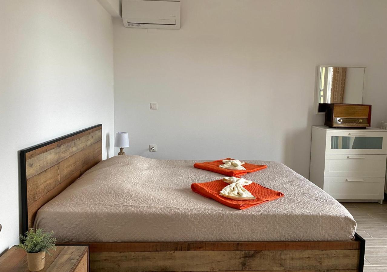 Coralli Pentati 2 "Dimitris Apartments" Екстериор снимка