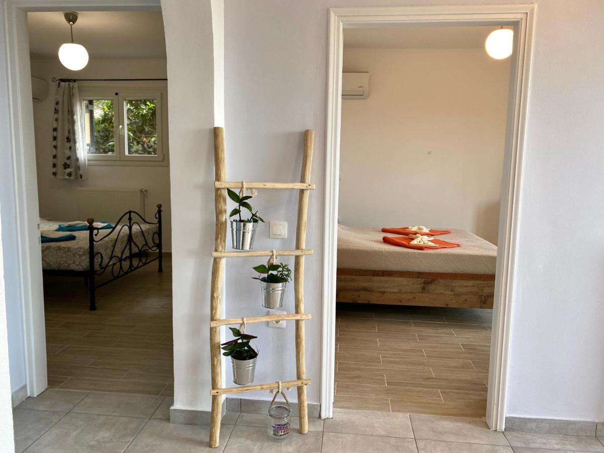 Coralli Pentati 2 "Dimitris Apartments" Екстериор снимка