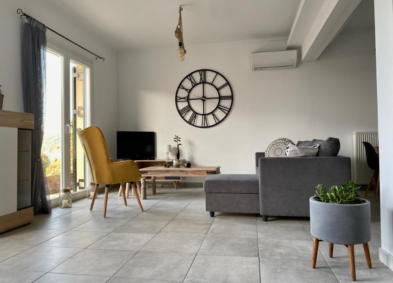 Coralli Pentati 2 "Dimitris Apartments" Екстериор снимка
