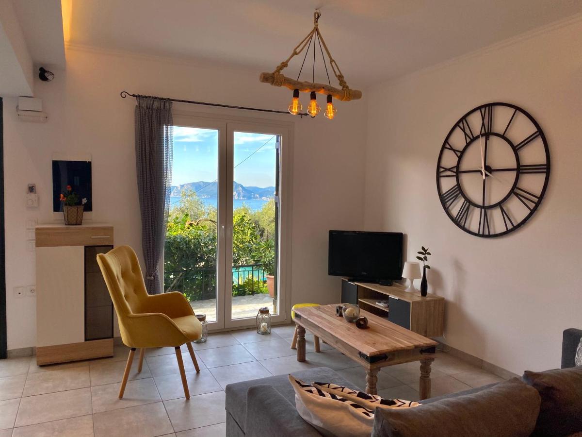 Coralli Pentati 2 "Dimitris Apartments" Екстериор снимка